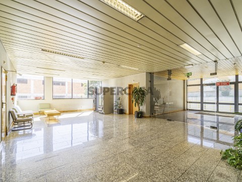 Escritório com 4 estacionamento, venda - Edifício Sagres, Prior Velho_9