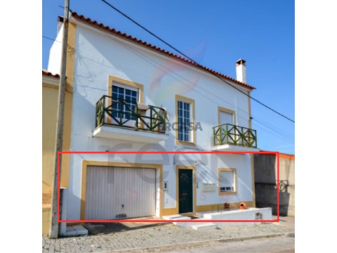 公寓 2 卧室 在 Rua Catarina Eufémia, Montargil