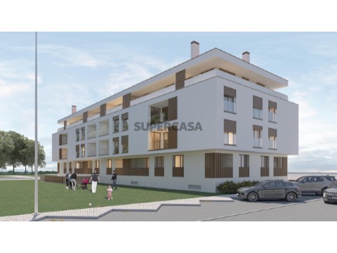 Apartamento T2 na Rua Manuel Mendes Consciência, Almeirim