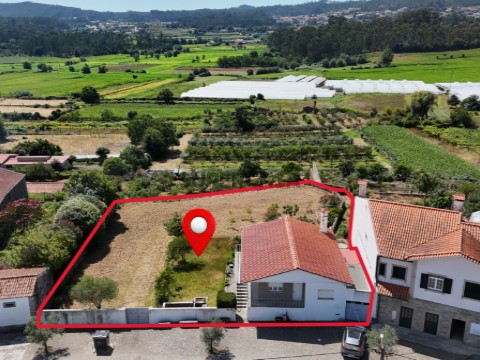 Moradia e Terreno