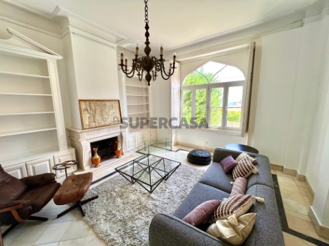 02-apartamento-monte-estoril-sala-luminosa (6)