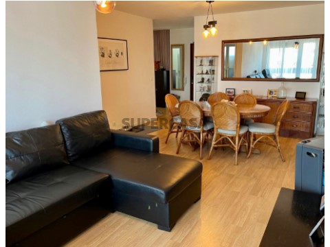 Apartamento T3+1, Santo António da Charneca, Barreiro