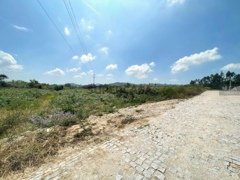 Terreno Urbano em Paredes, Paredes