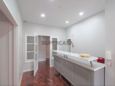 Apartamento T45 Duplex em Areeiro, Lisboa