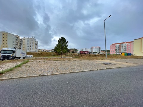 Lote Prédio em União Freguesias Santa Maria, São Pedro e Matacães, Torres Vedras