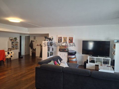 Apartamento T4, Beja