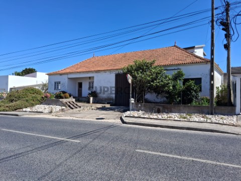 moradia-t2-para-remodelar-povoa-penafirme