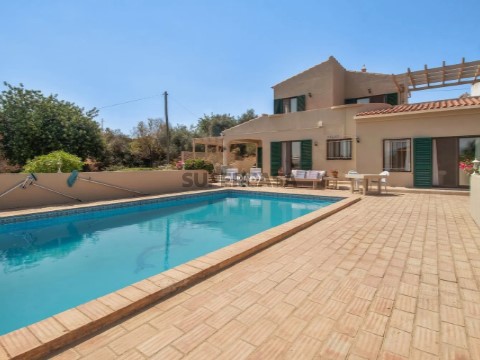 Villa T3 Duplex em Pechão, Olhão