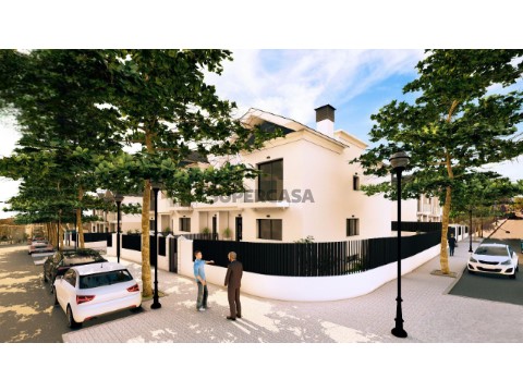 Moradia T4 Duplex na Rua Combatentes da Grande Guerra, Cascais e Estoril