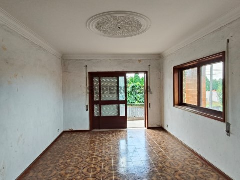 Moradia Isolada T3 em Santa Maria de Lamas