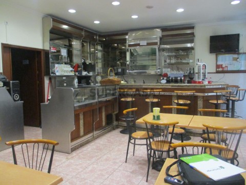Rés do chão