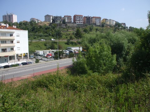 Terreno com projetoEstrada de Eiras