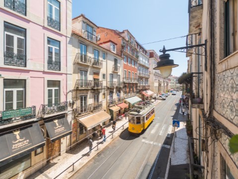 Habisale - Ricardo Ferrão - Calçada do Combro, Lisboa-8
