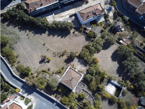 Terreno Urbano em Belas, Sintra