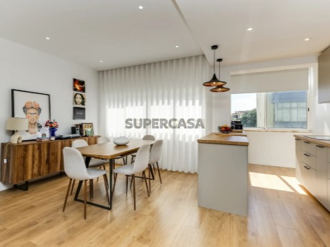 Apartamento T2 em Algés, Linda-a-Velha e Cruz Quebrada-Dafundo, Oeiras