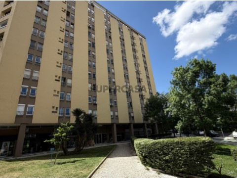 Apartamento T3 em Avenidas Novas, Lisboa