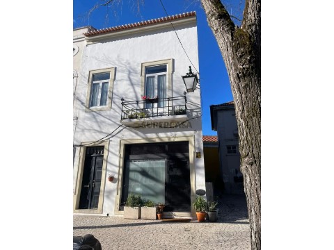 Gebouw Op Alcobaça e Vestiaria, Alcobaça