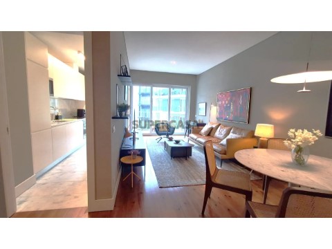 Apartamento T2 em Santo António, Lisboa