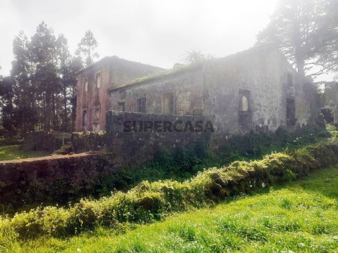 MPDL5051 - Terreno Misto com 2 ruínas, Pico do maranhão, Capelas
