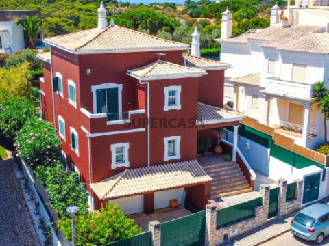 FHCM3002 - Moradia V5 com Piscina a 500m da Praia, Alvor, Portimão