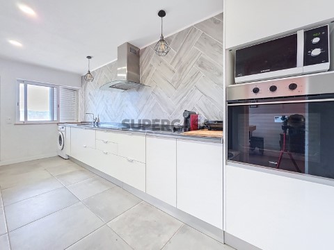 Apartamento T1+2 com Vista Magnífica em Silves