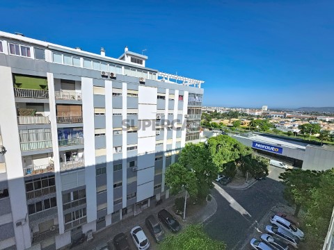 Apartamento T2 em Faro com Vista Rio Excelente Localização junto ao Centro da Cidade, Vista Rio (9)