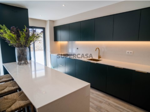 THE SHIPYARD - Apartamento T2, piscina comum na cobertura, excelentes acabamentos, Faro, Algarve