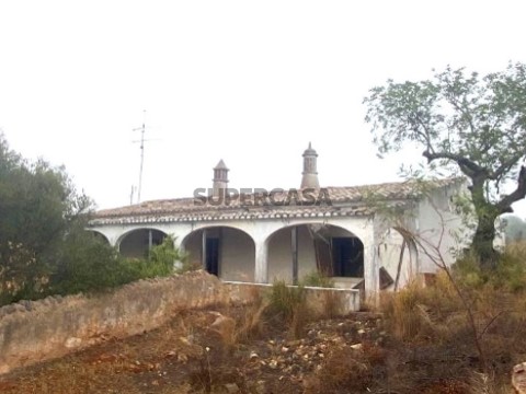 Moradia antiga, Fachada