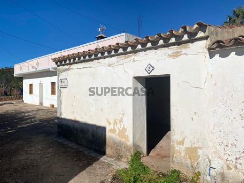 Moradia em Aldeia Tranquila