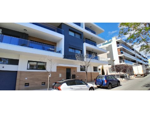 Apartamentos T1/T2/T3, Montenegro, Faro, Algarve