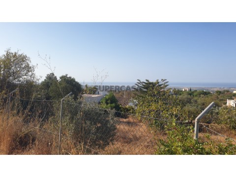 Terreno de 18.800 m2 com furo na Picota em Loulé