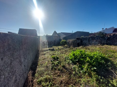 Casa em ruina na Nave, Monhcique
