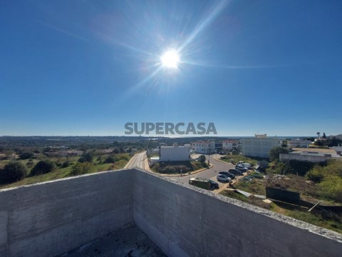 Apartamentos T3 em Mexilhoeira Grande, Portimão