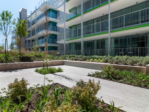 Apartamento T3 em empreendimento de prestígio na primeira linha de rio e parque, em Marvila