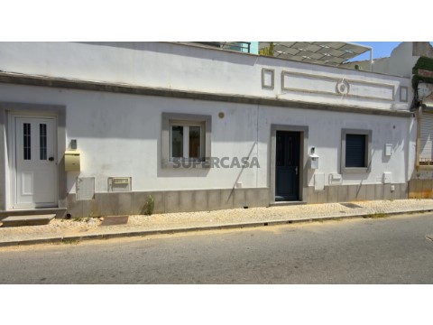 Moradia T4, centro, Faro, Algarve