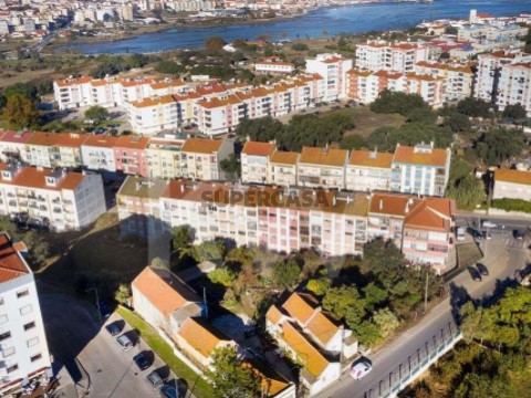 Building in Seixal, Seixal