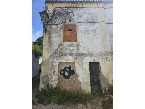 Edificio en Abrantes (São Vicente e São João) e Alferrarede, Abrantes
