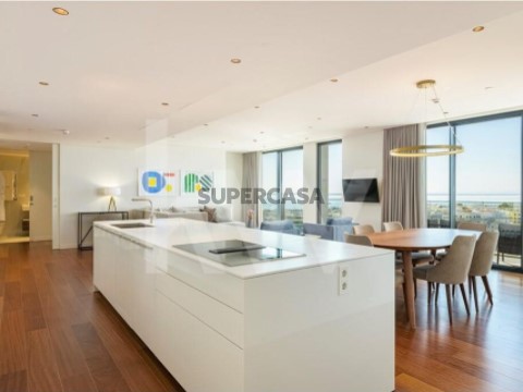 Apartamento T3 em São João Baptista e Santa Maria dos Olivais, Tomar