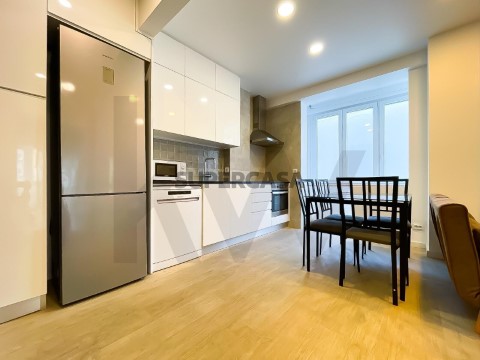 Apartamento T3 em Algés, Linda-a-Velha e Cruz Quebrada-Dafundo, Oeiras