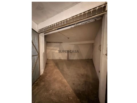 Garagem em Montijo e Afonsoeiro, Montijo