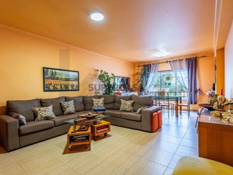 Apartamento T2 em Massamá e Monte Abraão, Sintra