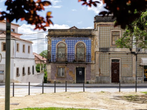 Prédio em Cidade de Santarém, Santarém