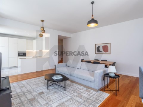 Apartment 4 Zimmer auf Santo António, Lisboa