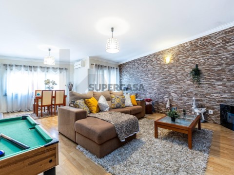 Apartamento T3 em Ramada e Caneças, Odivelas