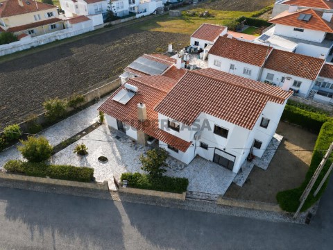 房子 4 卧室 在 São João das Lampas, Sintra