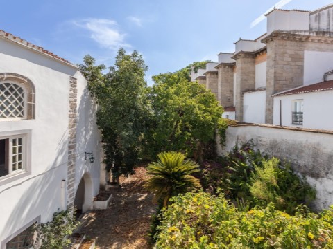 Moradia T8 em Évora (São Mamede, Sé, São Pedro e Santo Antão), Évora
