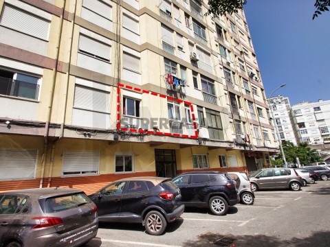 Apartamento T1 em Venteira, Amadora