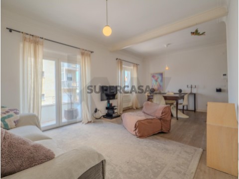 Apartamento T3 em Campolide, Lisboa