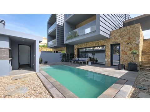 Moradia T3+1 Ericeira piscina/jardim foto 01