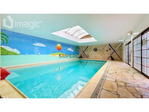 Moradia T3+3 com piscina - Mafra Piscina foto 02